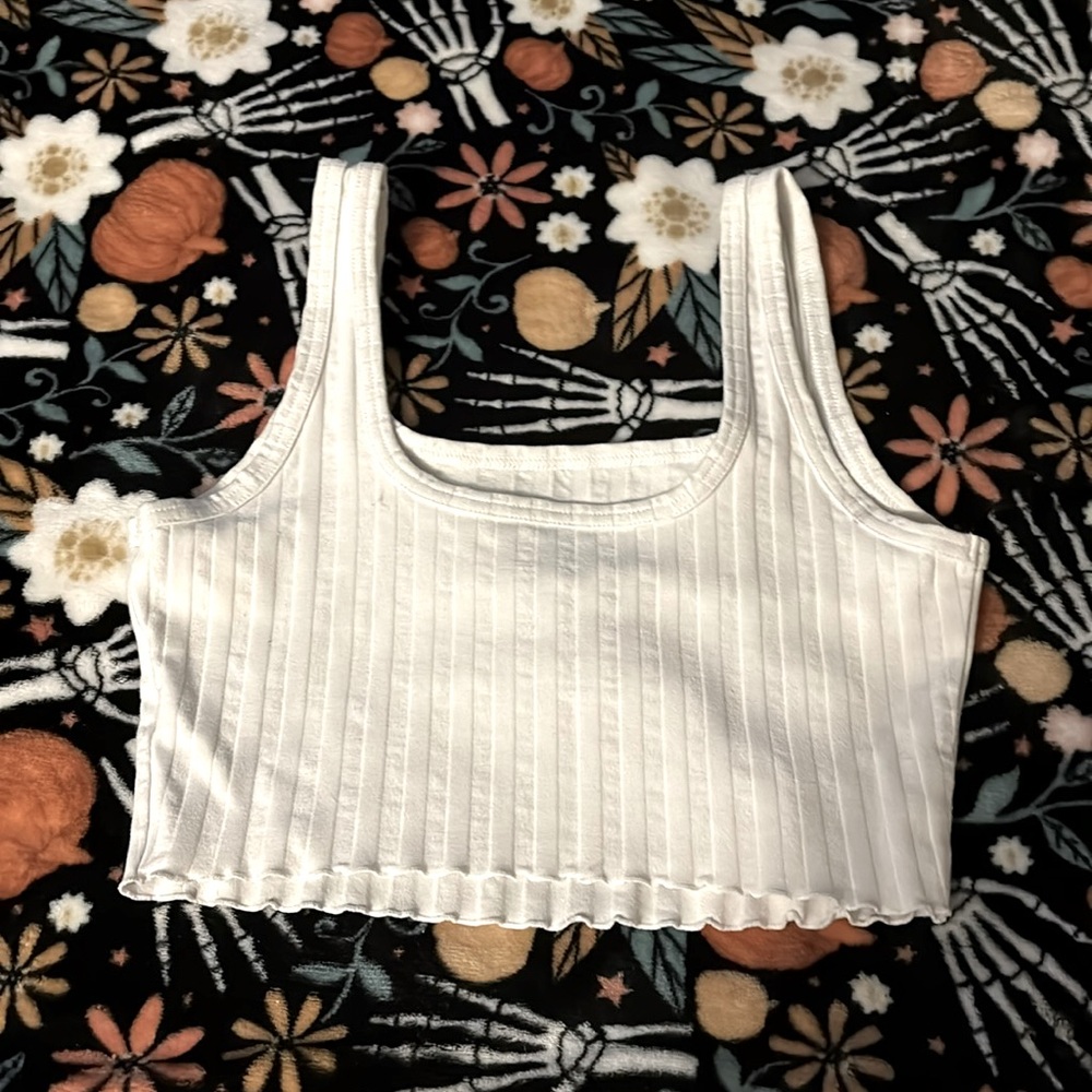 White cropped tank top
